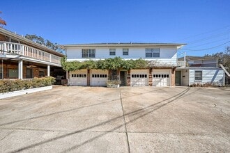 Building Photo - 2821 Eastgrove Ln