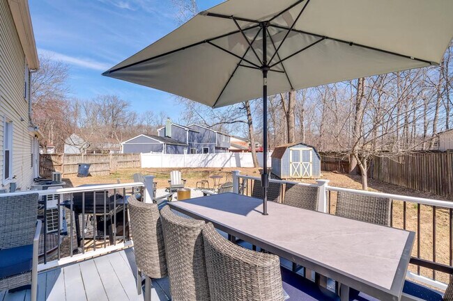 Building Photo - 500 Shelfar Pl