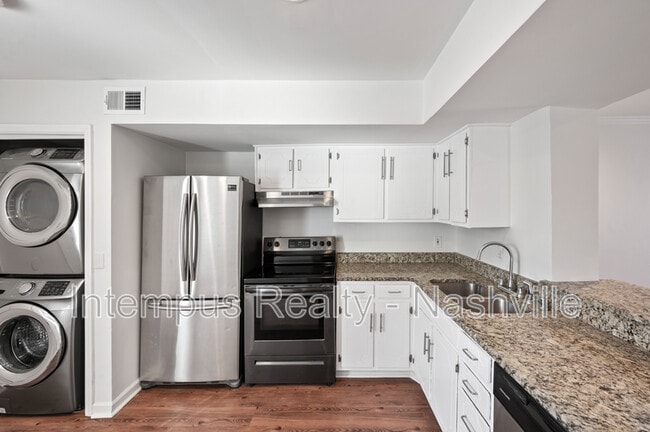 Building Photo - 1300 Aline Ave