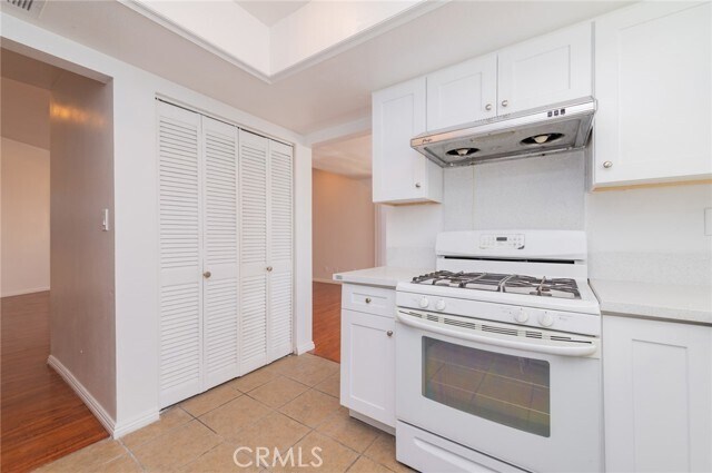 Building Photo - 612 San Gabriel Blvd