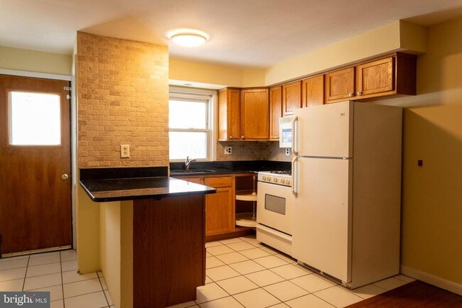 Primary Photo - 1622 E Passyunk Ave