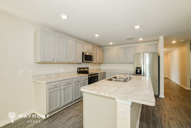 Building Photo - 310 Judy Ln