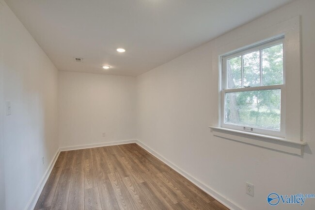 Building Photo - 3503 Dubose St SW