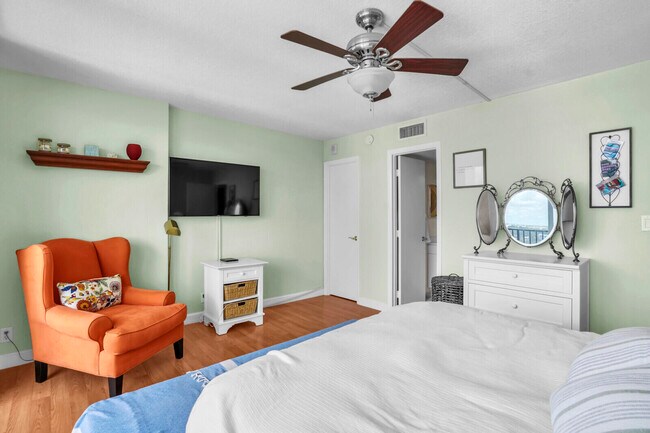 Building Photo - 531 N Ocean Blvd