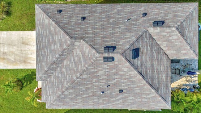 Building Photo - 2942 Rock Sound St