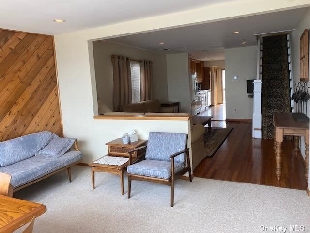 Building Photo - 36 Makamah Beach Rd