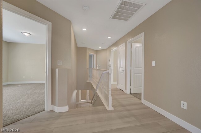 Building Photo - 5385 Bristol Bend Ct