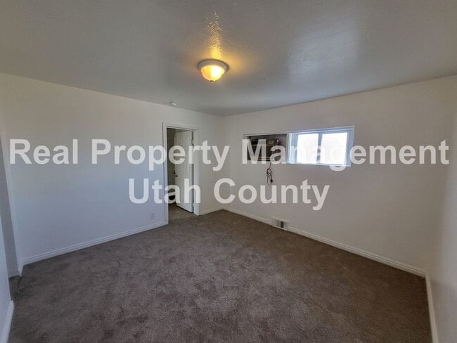 Building Photo - 345 N 1000 W St