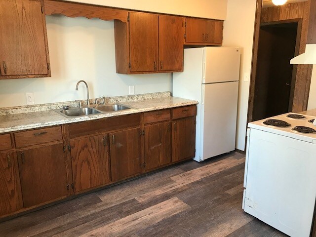 Building Photo - 303 Dudley Ave