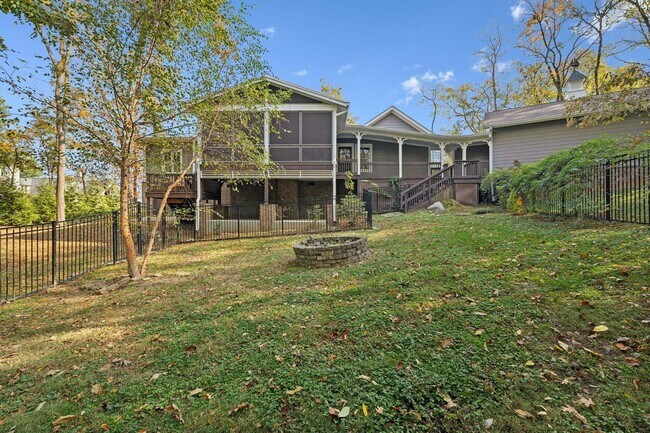 Building Photo - FULLY FURNISHED ISLAND HOME ON OLD HICKORY...
