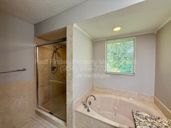 Building Photo - 2217 Hammock Oaks Dr N