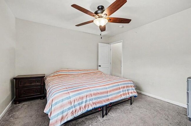 Building Photo - 519 Byler Cir