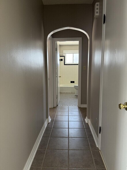 Building Photo - 1733 Bachmann Dr
