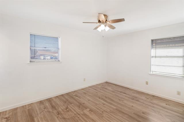 Building Photo - 2221 SE 14th St