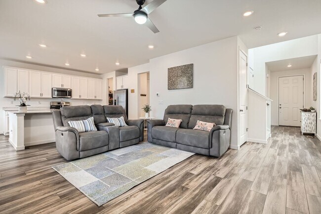 Building Photo - 9012 Borrowdale Ln