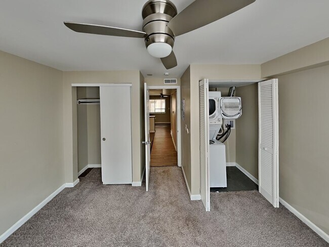 Building Photo - Lantern Square Apartments-B5