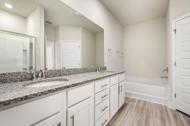 Building Photo - NEW CONSTRUCTION 4/2 IN FAIRHOPE FALLS