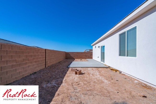 Building Photo - Single-Level Home in Hurricane With an Attached Casita!