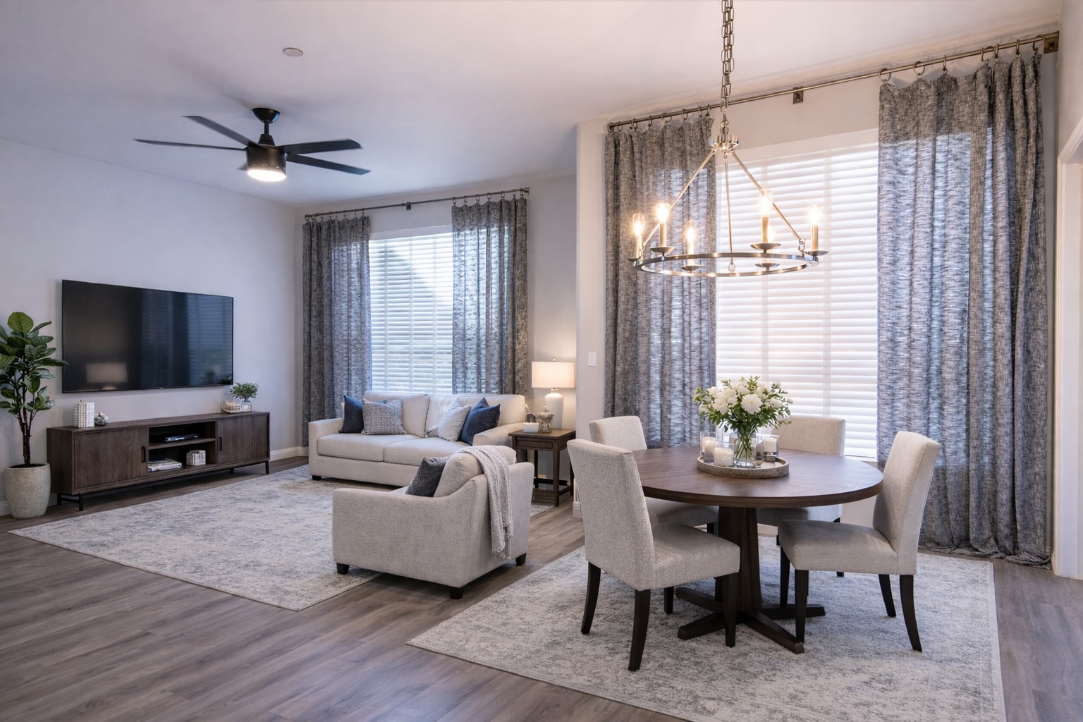 Building Photo - 9550 E Thunderbird Rd