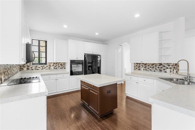 Building Photo - 1559 Passion Vine Cir