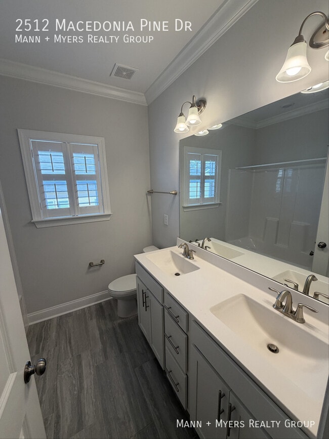 Building Photo - 2512 Macedonia Pine Dr