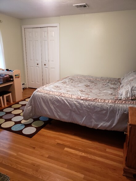 Building Photo - 6 Franklin St