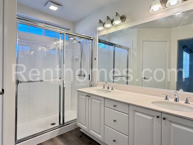 Building Photo - 11679 Westview Pkwy