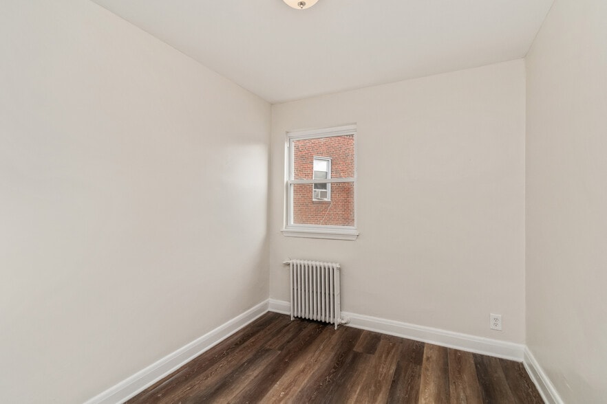 Building Photo - 2915 Oakford Ave