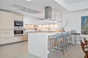 Primary Photo - 17111 Biscayne Blvd