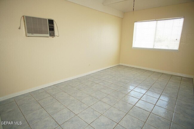 Building Photo - 5751 Sean Haggerty Dr