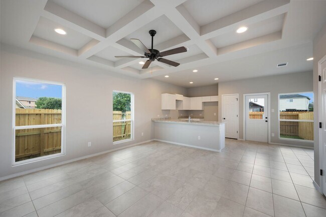 Building Photo - 8615 Valentina Wy