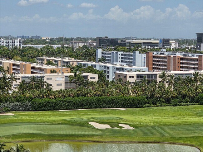 Building Photo - 1745 E Hallandale Beach Blvd