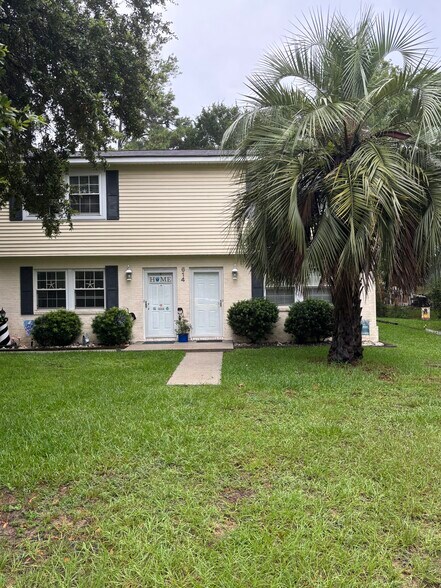 Parking right in front of home. - 614 4th Ave S