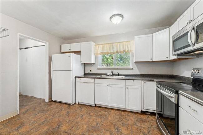 Building Photo - 6700 Wadsworth Blvd