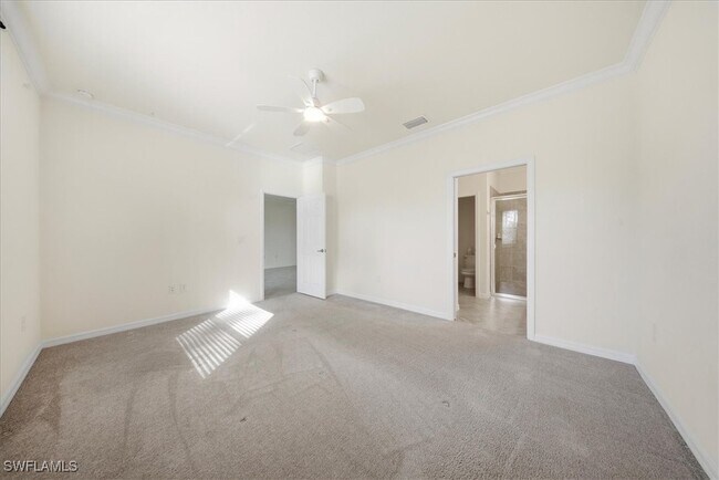 Building Photo - 9180 Glenforest Dr