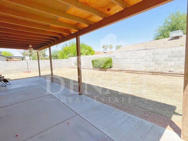 Building Photo - 6816 E Kings Ave