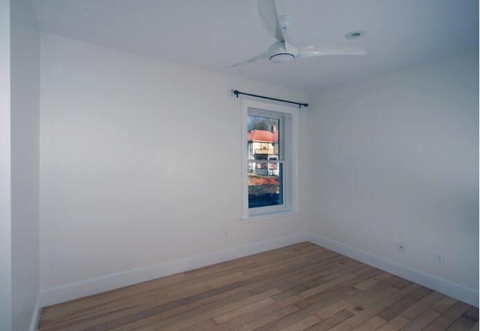 Building Photo - 47 Leamington Rd