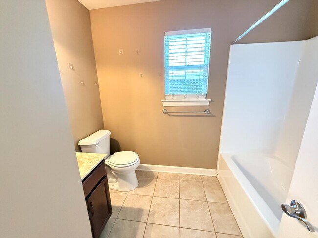 Building Photo - 6313 Sky Crest Ct