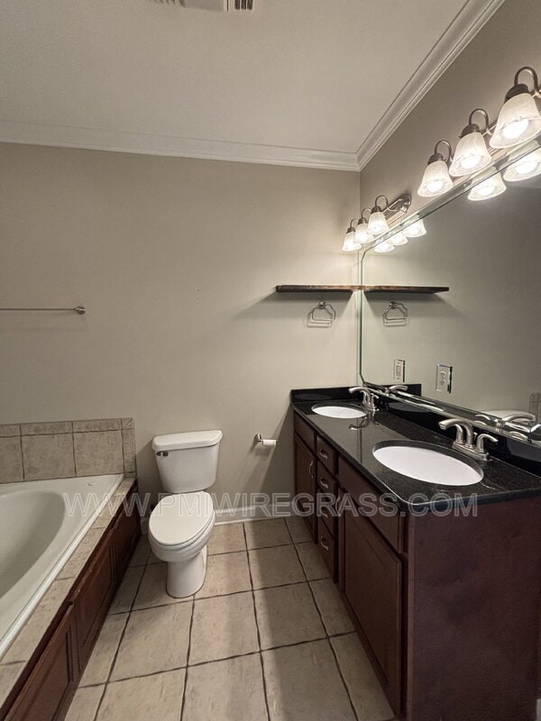 Building Photo - 229 Charleston Dr