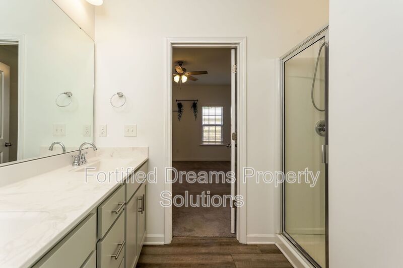 Building Photo - 254 Tally Mdw Ct