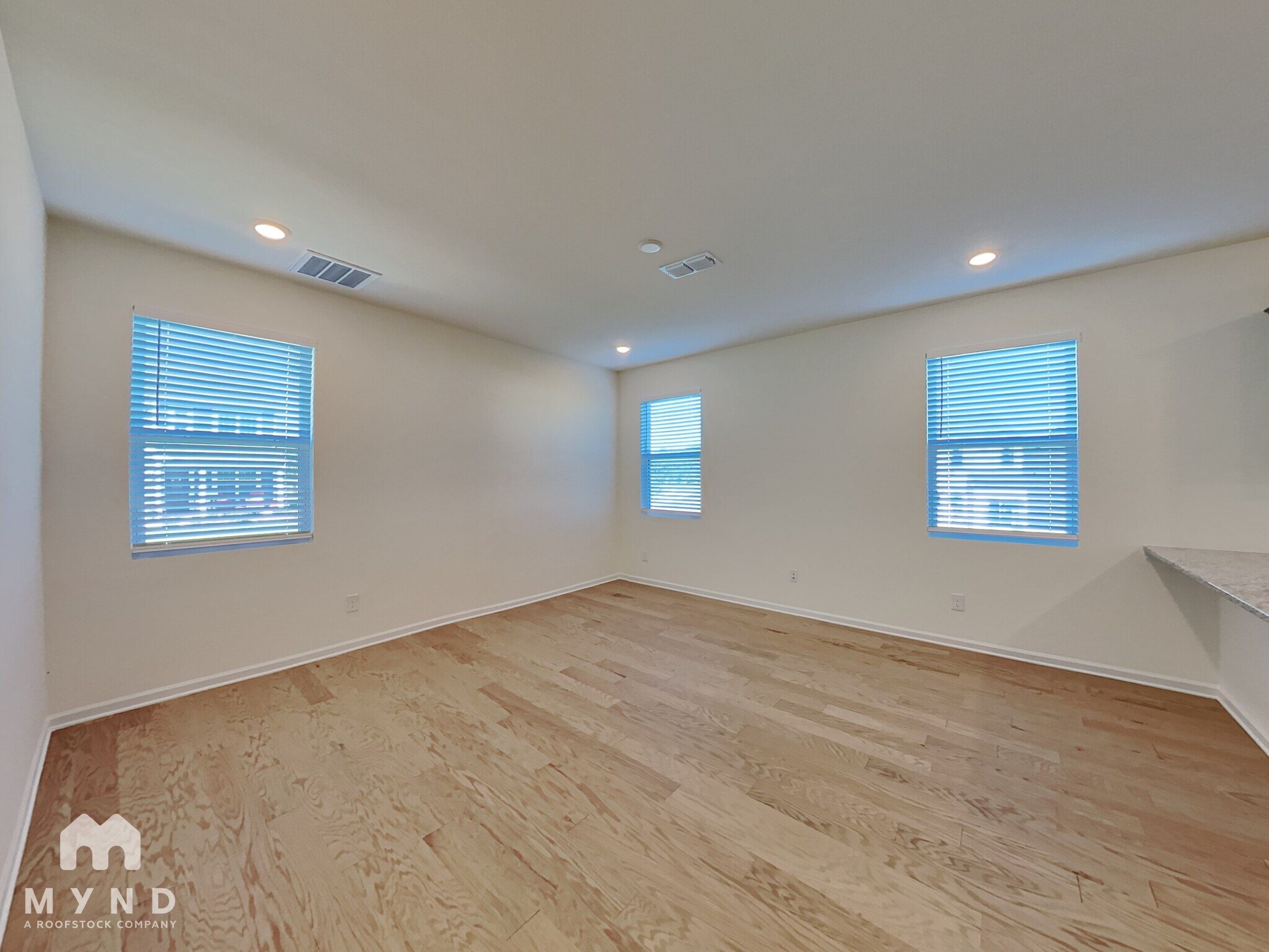 Building Photo - 1568 Banham Dr