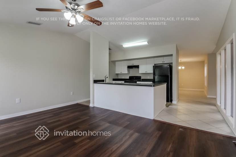 Building Photo - 8907 68th Ave E