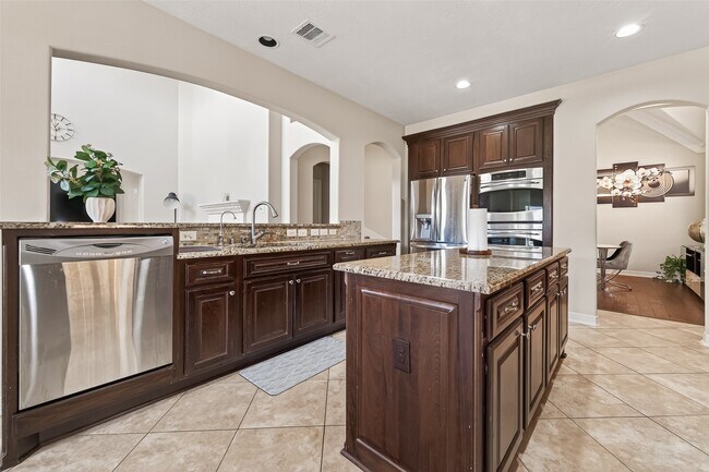 Building Photo - 4311 Red Oak Grove Ct