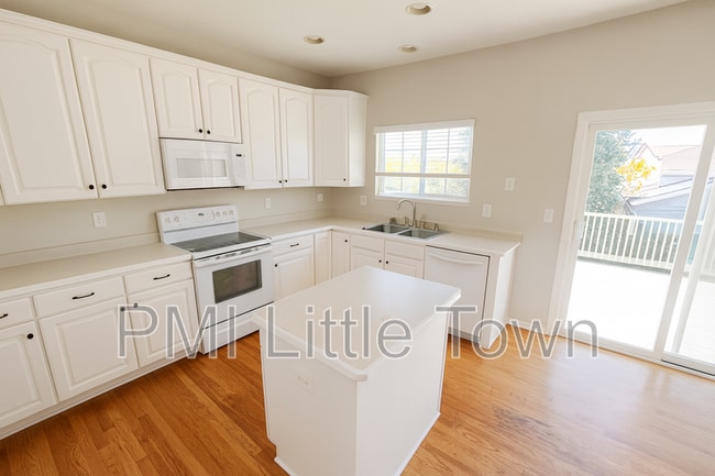 Building Photo - 4884 S Liverpool Ct