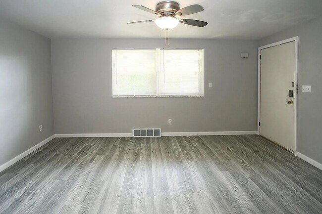 Building Photo - 251-253-253 Dakota Ave