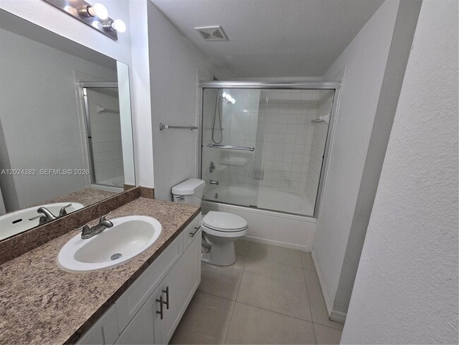 Building Photo - 220 SW 116th Ave