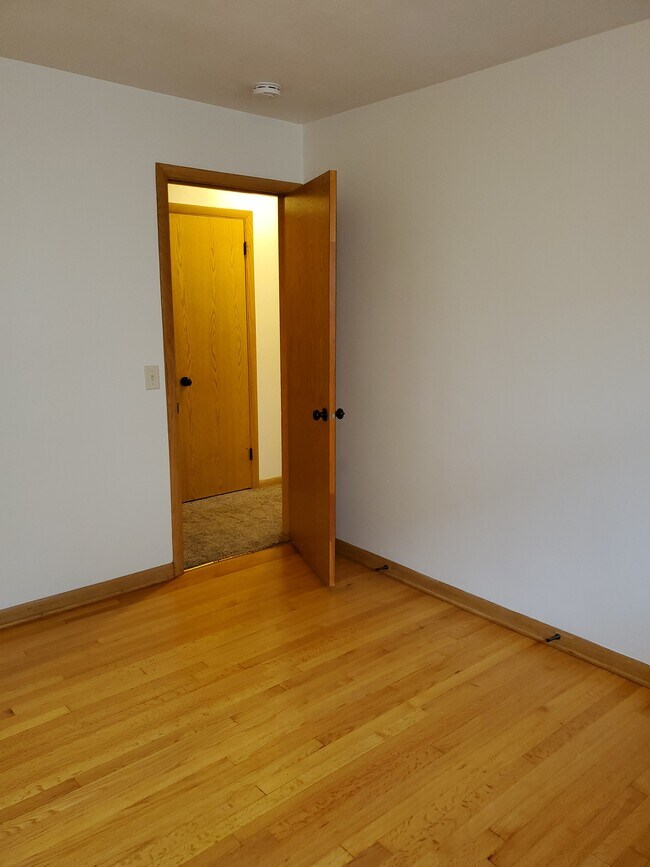 Building Photo - 4909 Ascot Ln