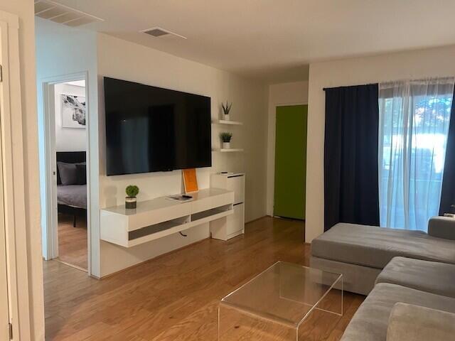 Building Photo - 685 N Ashurst Ct