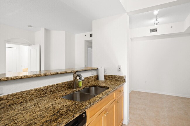 Building Photo - 11012 Legacy Dr