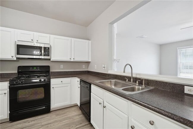 Building Photo - 920 Prestwyck Ct